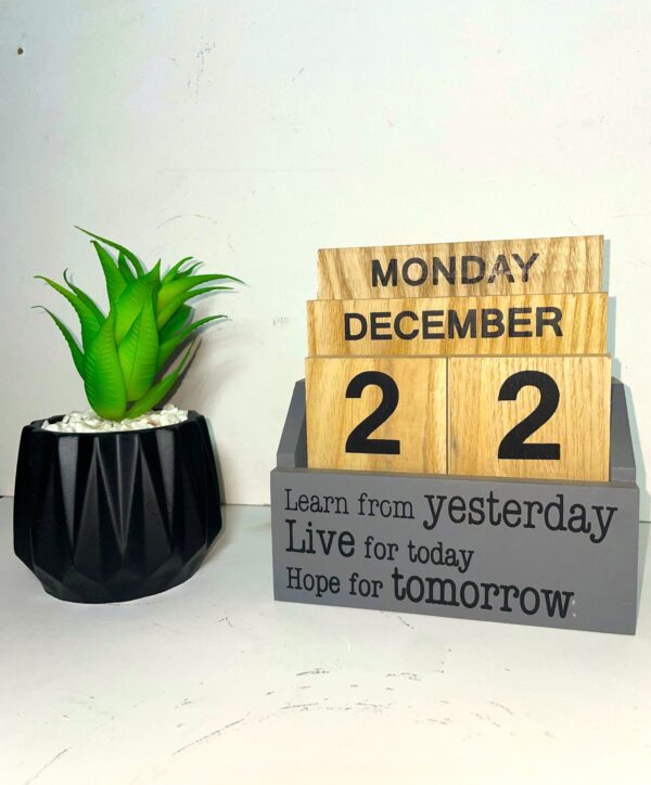 Side Table Wooden Calendar - Image 3